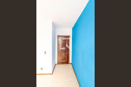 Entrada de apartamento para alugar com 2 quartos, 63m² em Irajá, Rio de Janeiro