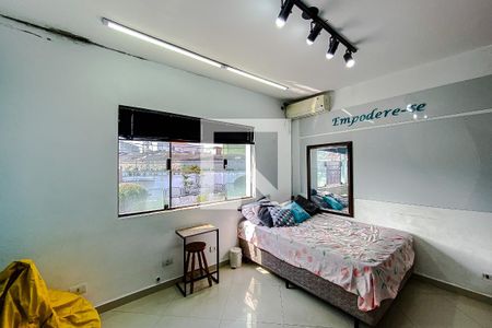 Quarto 1 de casa à venda com 2 quartos, 69m² em Vila Bertioga, São Paulo