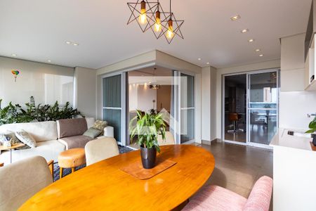 Apartamento para alugar com 3 quartos, 184m² em Vila Suzana, São Paulo