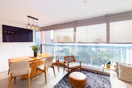 Apartamento para alugar com 3 quartos, 184m² em Vila Suzana, São Paulo