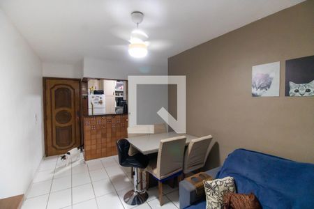 Sala de apartamento para alugar com 2 quartos, 66m² em Santa Rosa, Niterói
