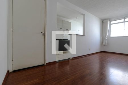 Sala de apartamento para alugar com 2 quartos, 55m² em Loteamento Mogilar, Mogi das Cruzes