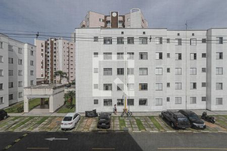 Vista - Sala de apartamento para alugar com 2 quartos, 55m² em Loteamento Mogilar, Mogi das Cruzes