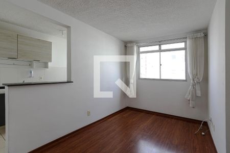 Sala de apartamento para alugar com 2 quartos, 55m² em Loteamento Mogilar, Mogi das Cruzes