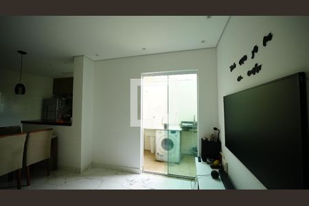 Sala de apartamento à venda com 3 quartos, 80m² em Vila Curuçá, Santo André