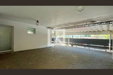 Garagem de casa à venda com 4 quartos, 420m² em Jardim Paulistano, São Paulo