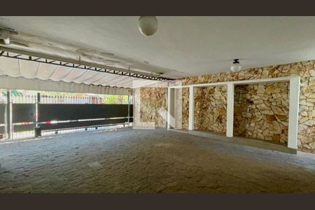 Garagem de casa à venda com 4 quartos, 420m² em Jardim Paulistano, São Paulo
