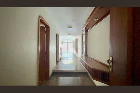 Entrada de casa à venda com 4 quartos, 420m² em Jardim Paulistano, São Paulo