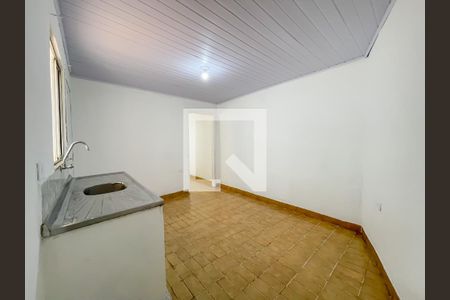 Cozinha de casa para alugar com 1 quarto, 80m² em Vila Yolanda, Osasco