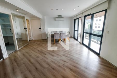 Sala de apartamento à venda com 2 quartos, 115m² em Real Parque, São Paulo