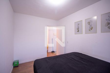 Quarto 1 de apartamento para alugar com 2 quartos, 55m² em Galo Branco, São Gonçalo