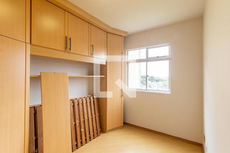 Quarto 2 de apartamento para alugar com 3 quartos, 57m² em Hauer, Curitiba
