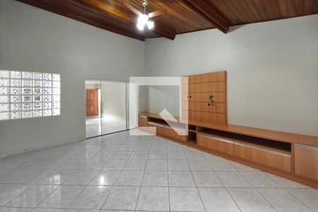 Sala de TV de casa à venda com 3 quartos, 204m² em Parque Via Norte, Campinas