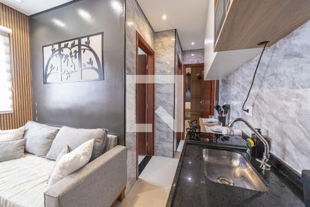Cozinha de apartamento para alugar com 1 quarto, 28m² em Jardim Aricanduva, São Paulo