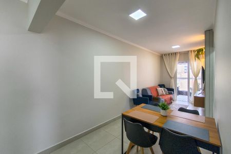 Sala de apartamento para alugar com 2 quartos, 68m² em Canto do Forte, Praia Grande