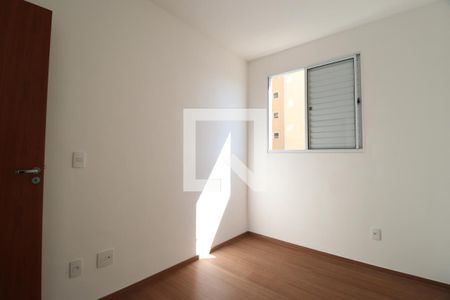 Quarto 1 de apartamento para alugar com 2 quartos, 42m² em Shopping Park, Uberlândia