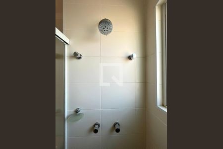 Banheiro de apartamento à venda com 2 quartos, 64m² em Jardim Nova Europa, Campinas
