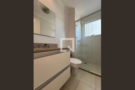 Banheiro de apartamento à venda com 2 quartos, 64m² em Jardim Nova Europa, Campinas