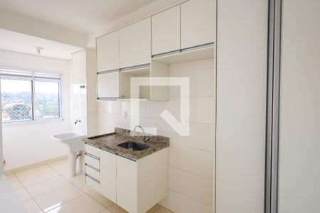 Cozinha e Área de Serviço de apartamento para alugar com 2 quartos, 52m² em Parque São Lourenço, Indaiatuba