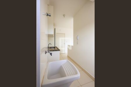 Cozinha e Área de Serviço de apartamento para alugar com 2 quartos, 52m² em Parque São Lourenço, Indaiatuba