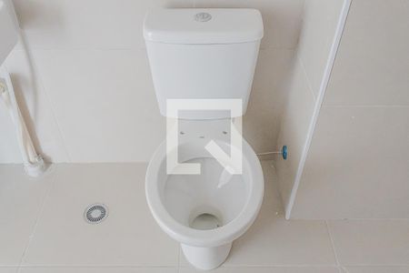 Banheiro de kitnet/studio à venda com 1 quarto, 31m² em Pinheiros, São Paulo