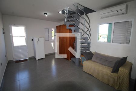 Sala / Quarto de casa para alugar com 1 quarto, 60m² em Vila Iracema, São José dos Campos
