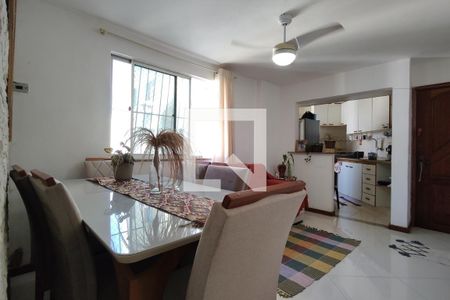Sala de apartamento à venda com 2 quartos, 60m² em Camorim, Rio de Janeiro