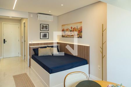 Quarto de kitnet/studio para alugar com 1 quarto, 30m² em Jardim das Acacias, São Paulo