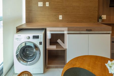 Quarto/área de Serviço de kitnet/studio para alugar com 1 quarto, 30m² em Jardim das Acacias, São Paulo