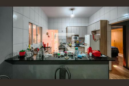 Cozinha de casa à venda com 8 quartos, 300m² em Parque Grajau, São Paulo