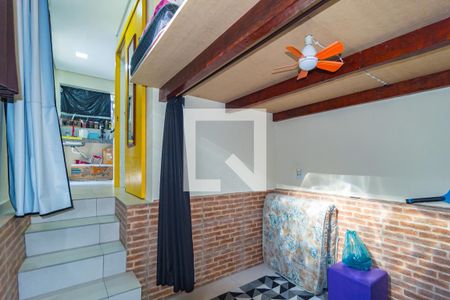Sala/Quarto de casa de condomínio para alugar com 1 quarto, 33m² em Vila Maria Zelia, São Paulo