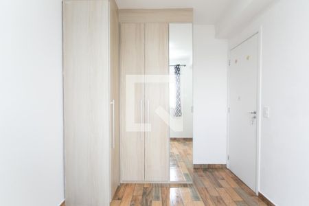 Quarto 1  de apartamento para alugar com 2 quartos, 44m² em Jardim Helena, São Paulo