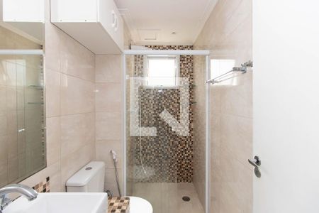 Banheiro de apartamento para alugar com 2 quartos, 52m² em Vila Fidalgo, São Paulo