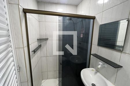 Banheiro de kitnet/studio para alugar com 1 quarto, 25m² em Freguesia (ilha do Governador), Rio de Janeiro
