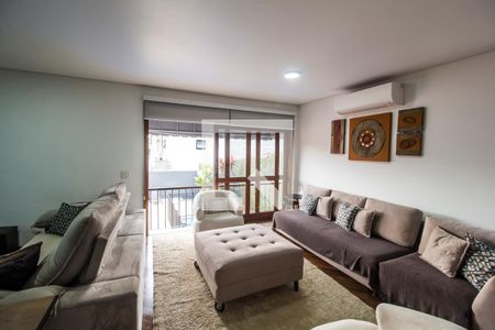 Sala  de casa de condomínio à venda com 4 quartos, 385m² em Residencial Seis (alphaville), Santana de Parnaíba