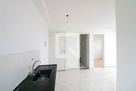 Sala / Cozinha de apartamento para alugar com 2 quartos, 38m² em Jardim São Luís, São Paulo