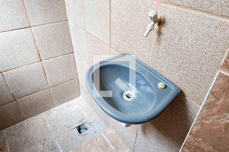 Banheiro de casa para alugar com 1 quarto, 120m² em Campo Grande, Rio de Janeiro