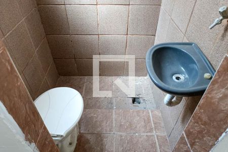 Banheiro de casa para alugar com 1 quarto, 120m² em Campo Grande, Rio de Janeiro