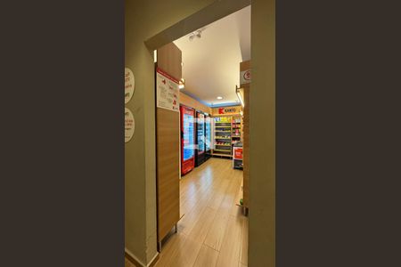 Mercadinho de apartamento para alugar com 2 quartos, 103m² em Vila Suzana, São Paulo