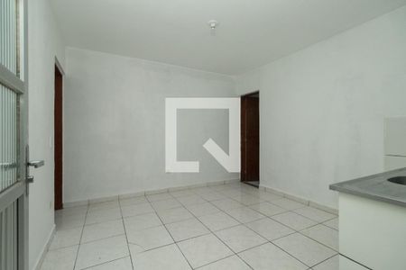 Sala/Cozinha de casa para alugar com 1 quarto, 25m² em Vila California, São Paulo