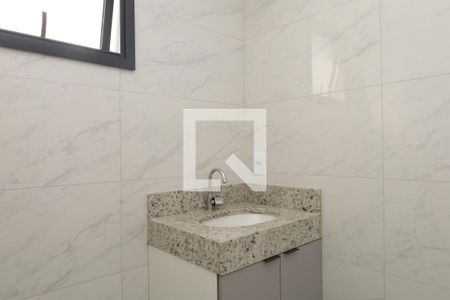 Banheiro de apartamento para alugar com 1 quarto, 32m² em Cidade Antônio Estêvão de Carvalho, São Paulo