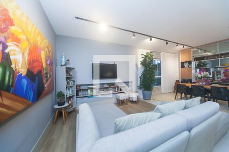 Sala de TV de apartamento à venda com 4 quartos, 135m² em Buritis, Belo Horizonte