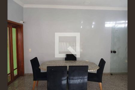 Casa à venda com 4 quartos, 272m² em Vila Talarico, São Paulo