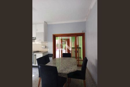 Casa à venda com 4 quartos, 272m² em Vila Talarico, São Paulo