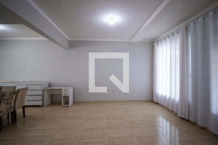 Sala de casa de condomínio para alugar com 3 quartos, 211m² em Parque São Bento, Sorocaba