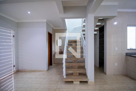 Sala de casa de condomínio para alugar com 3 quartos, 211m² em Parque São Bento, Sorocaba