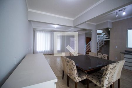 Sala de casa de condomínio para alugar com 3 quartos, 211m² em Parque São Bento, Sorocaba