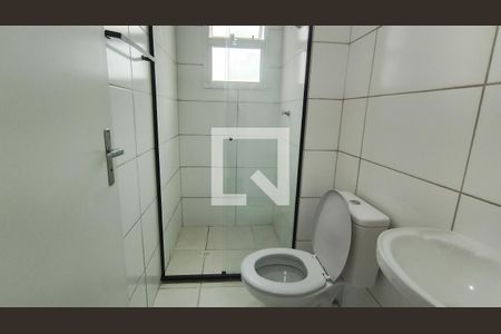 Banheiro  de apartamento para alugar com 1 quarto, 50m² em Jardim Casa Branca, Suzano