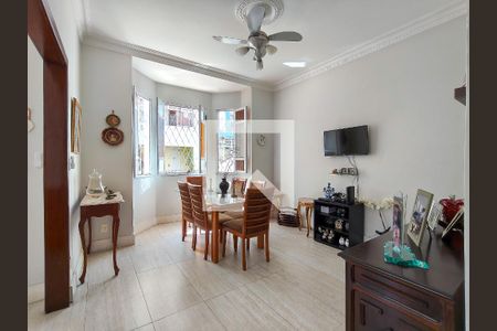 Sala de casa à venda com 5 quartos, 200m² em Tijuca, Rio de Janeiro