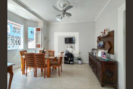 Sala de casa à venda com 5 quartos, 200m² em Tijuca, Rio de Janeiro